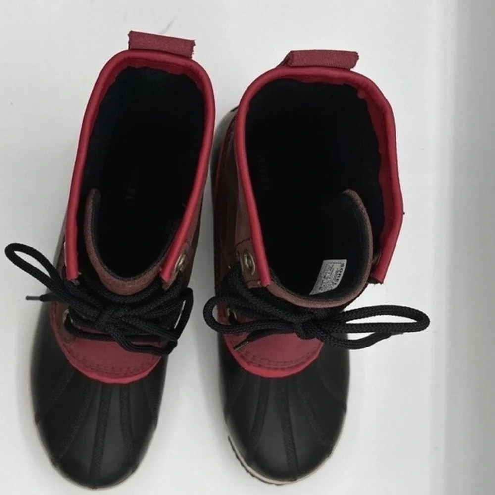Sorel Waterproof Duck Boots Burgundy Black Lace Up Winter Snow 11 Gorpcore 13-01